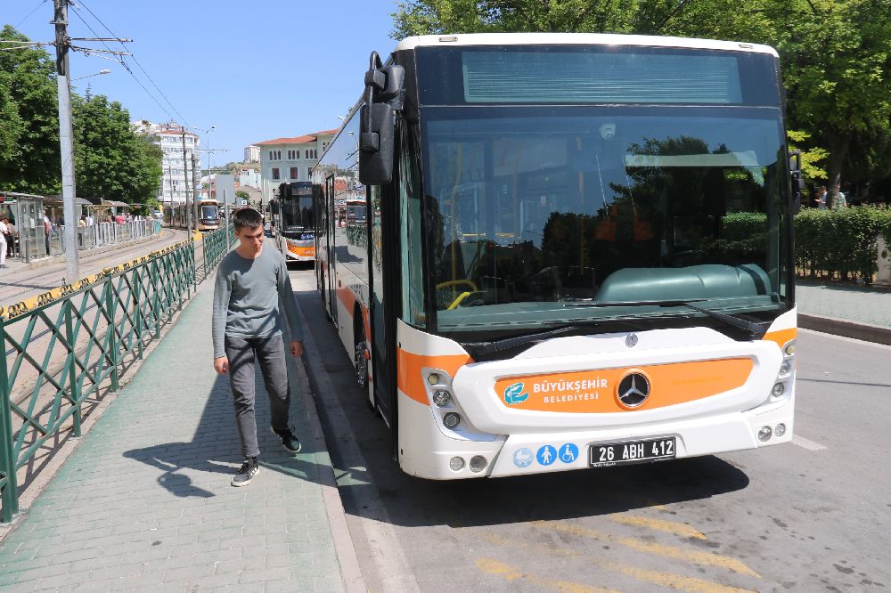 (ÖZEL) Eskişehirli gencin tek tutkusu toplu taşıma araçları