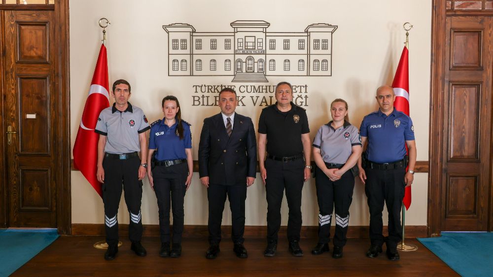 Özel güvenlik görevlilerini kabul etti