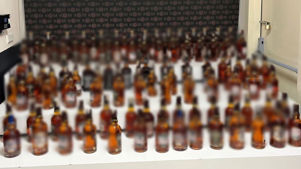 Polisten bağ evine sahte bandrollü alkol baskını