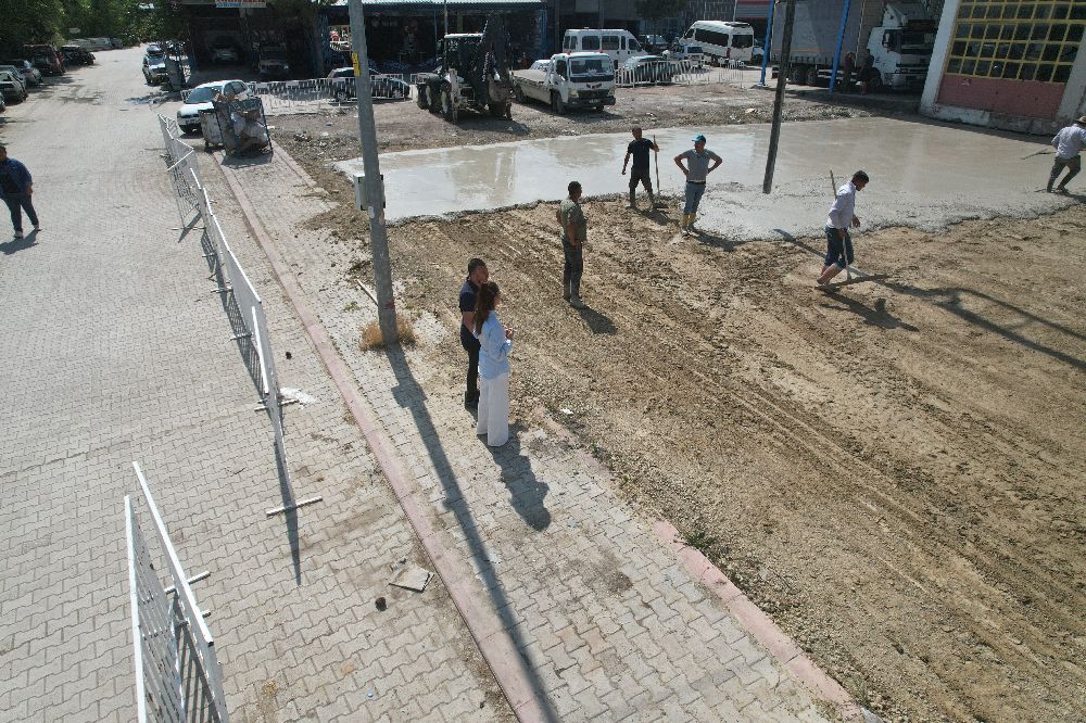 Saniye Başkan sözünü tuttu! Korkuteli’nde 10 yeni dükkan yapılıyor