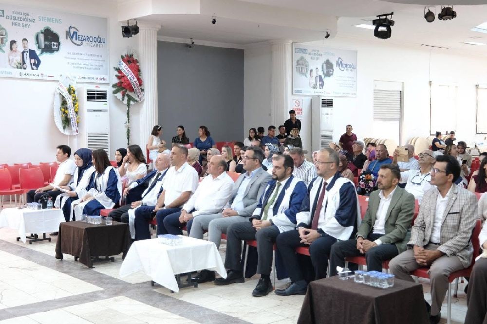 Sarıgöl MYO’da mezuniyet coşkusu