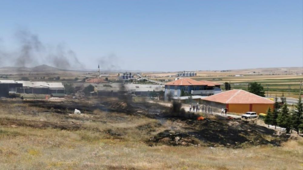 Sarıkaya’da 2 farklı noktada çıkan yangın söndürüldü