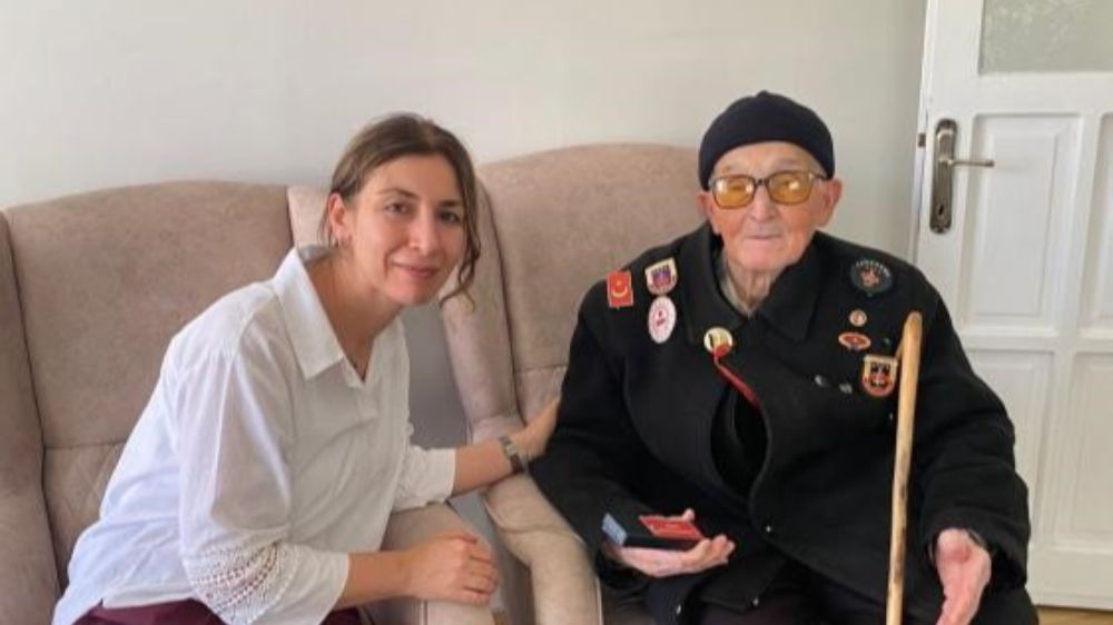 Şehit ve gazi ailelerine anlamlı ziyaret