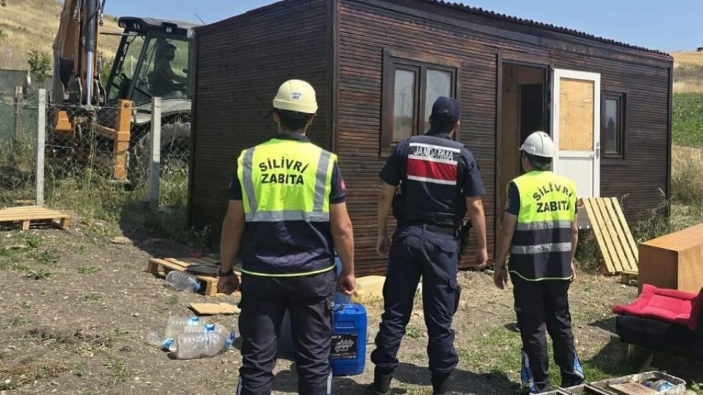  Silivri’de tarım arazilerindeki kaçak yapılarla mücadele sürüyor