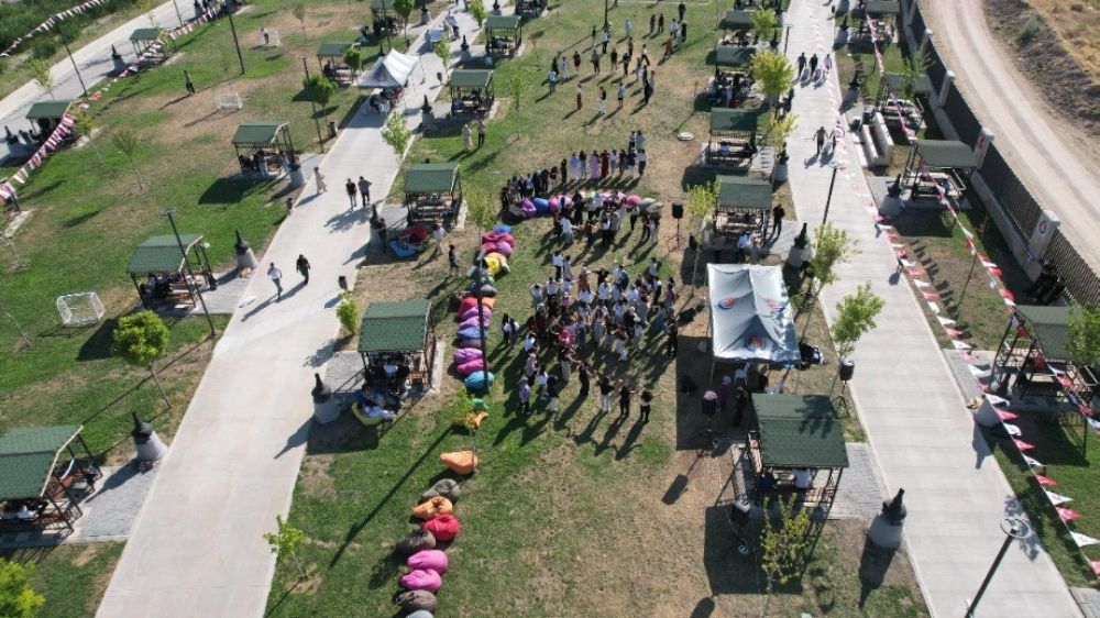 Sincan Belediye Başkanı Ercan öğrencilerle piknik yaptı