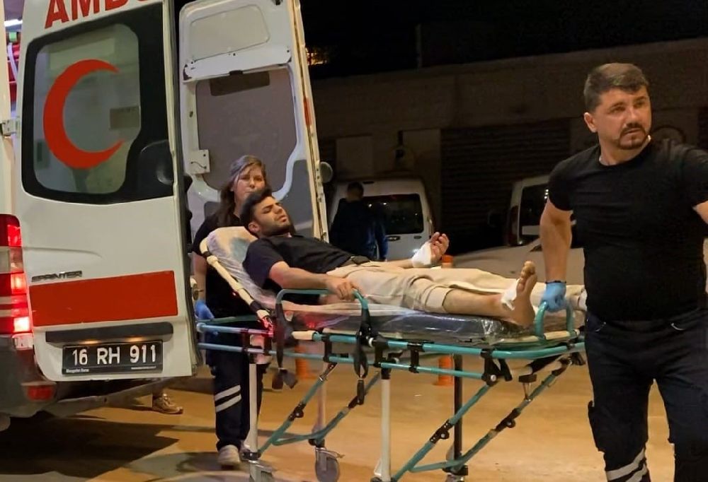 son dakika Bursa'da motosikletler çarpıştı 4 yaralı 1 kişinin parmağı koptu