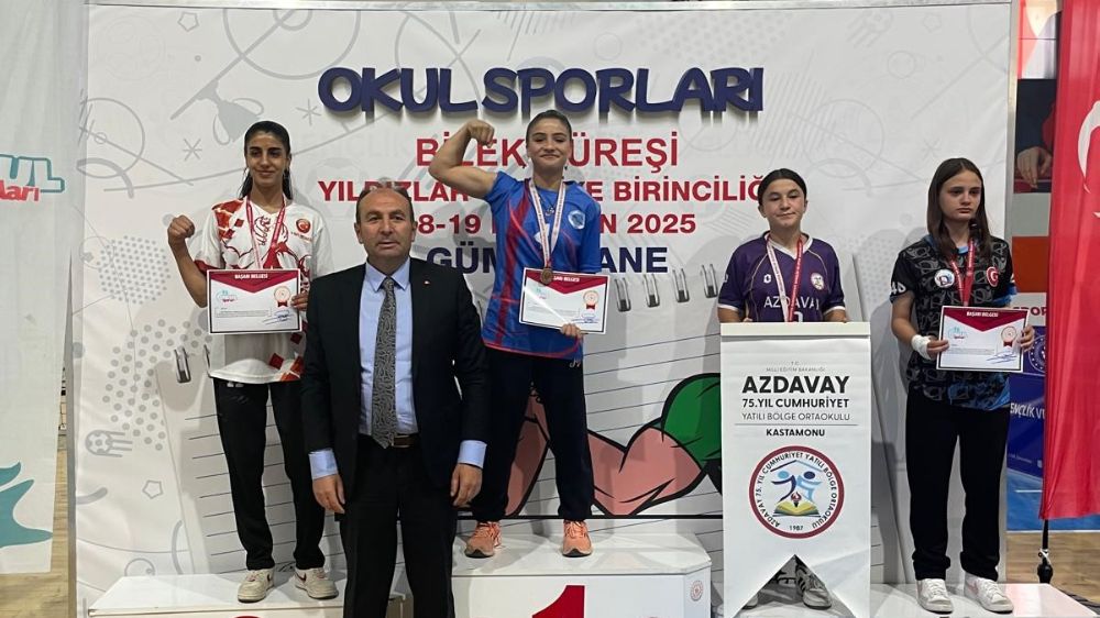 Taşımalı köy okulu öğrencisi Antalyalı Ayşe, Türkiye şampiyonu oldu