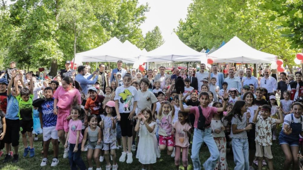Tavşanlı'da Geleneksel Koruyucu Aile Günü ve Çocuk Şenlikleri