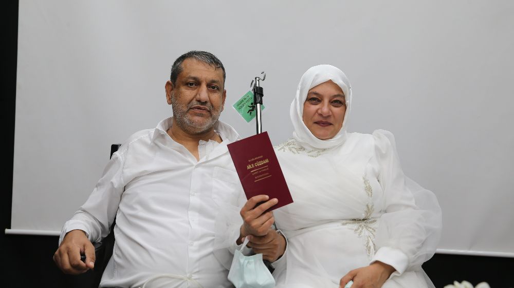 Tedavi gördüğü hastanede ikinci baharını yaşadı