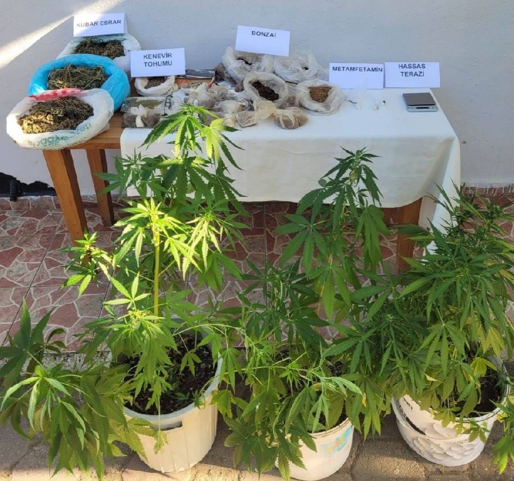 Tekirdağ'da uyuşturucu ve tarihi eser operasyonu