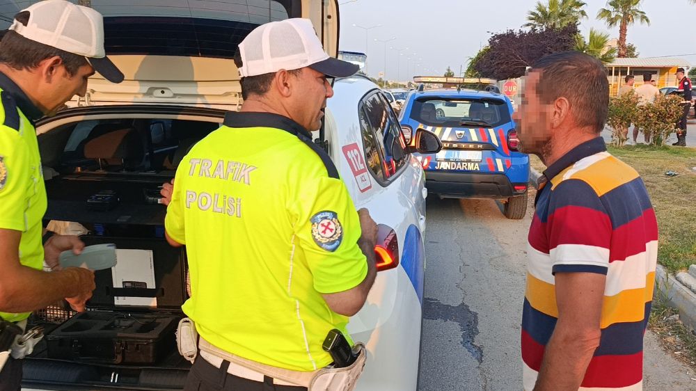 Ters yönde giden kamyonet sürücüsü 2.41 promil alkollü çıktı