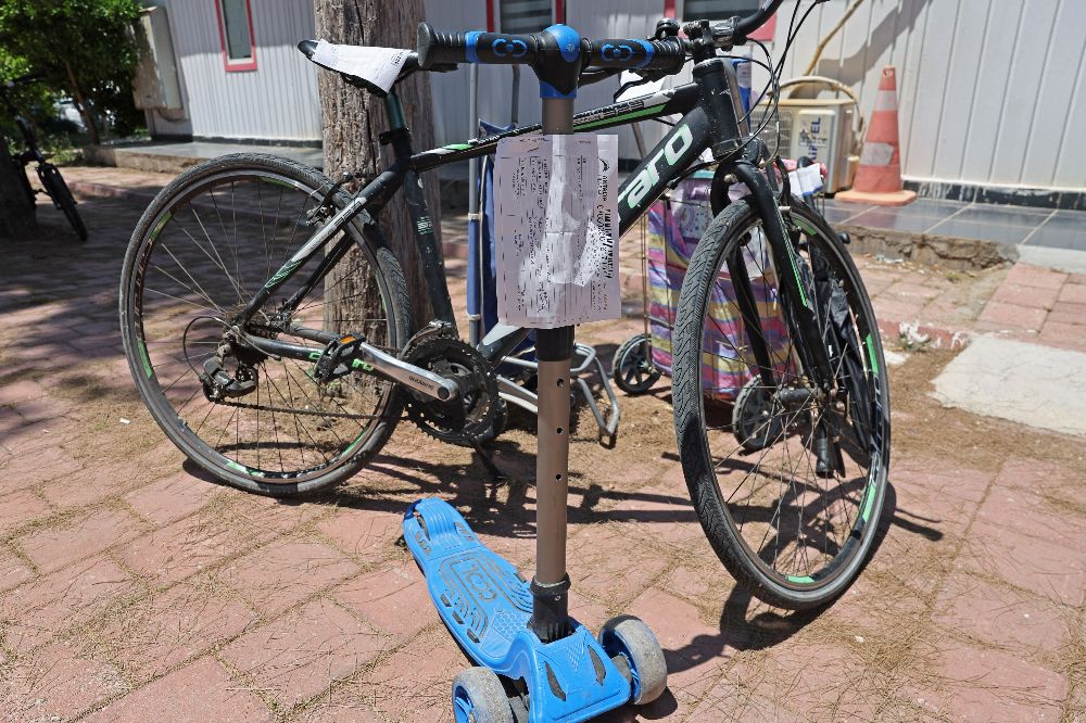 Toplu taşımada unutulan eşyalar sahiplerini bekliyor