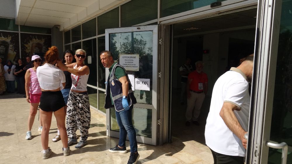 Tüm veliler onun için seferber oldu, Genç kızın hayalleri kulağındaki takı yüzünden yarım kaldı