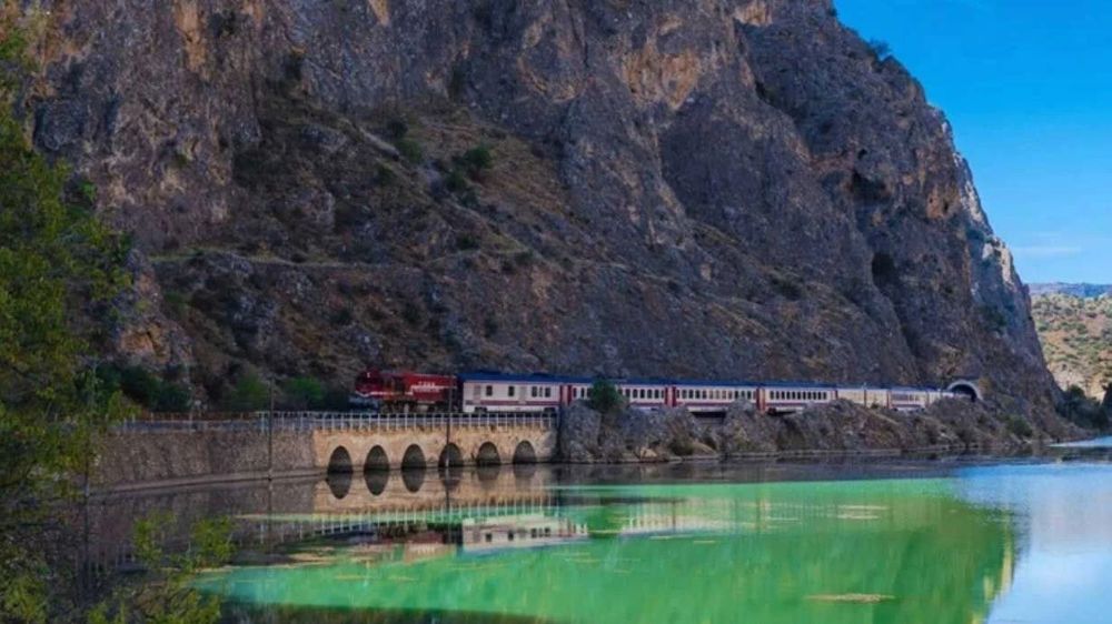 Turistik Karaelmas Ekspresi, ilk seferine Ankara'dan Zonguldak 'a uğurlandı