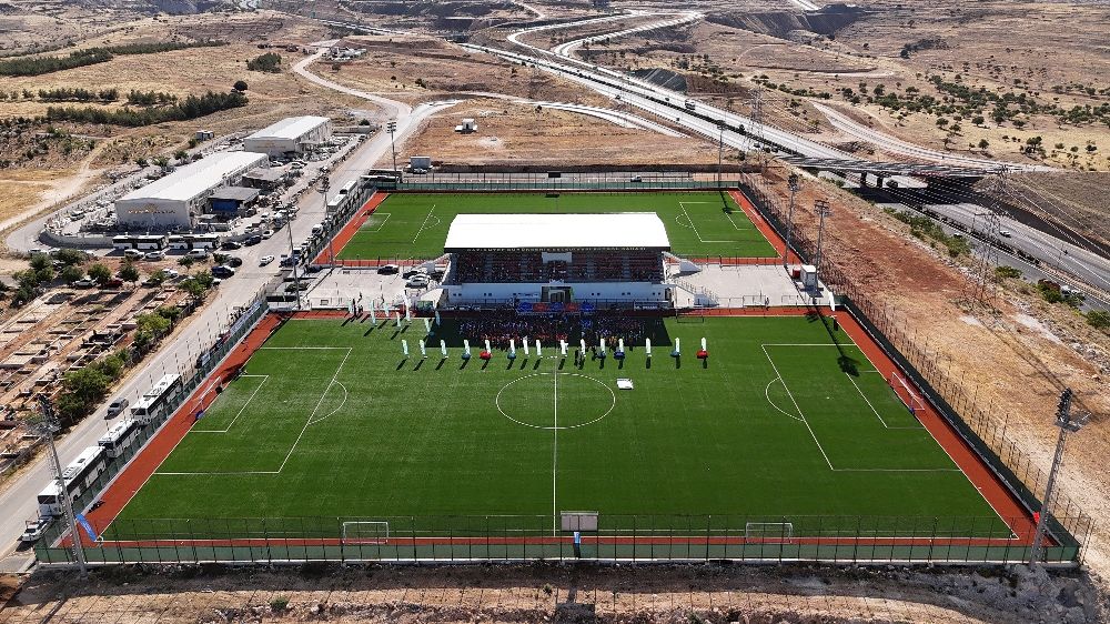 Türkiye’de bir ilk olan Muhtar Cup Futbol turnuvası başladı