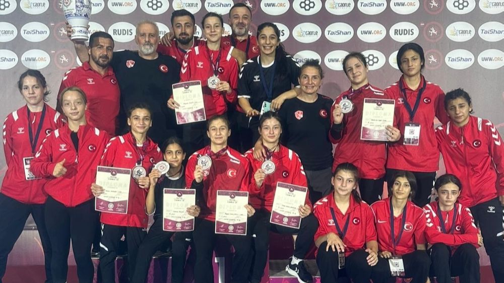 U15 Kadınlar Güreş Milli Takımımız Avrupa İkincisi Oldu