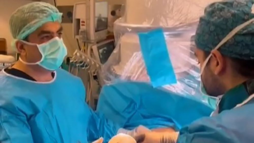 2 yaşındaki bebeğin böbreğindeki taş kapalı yöntemle alındı