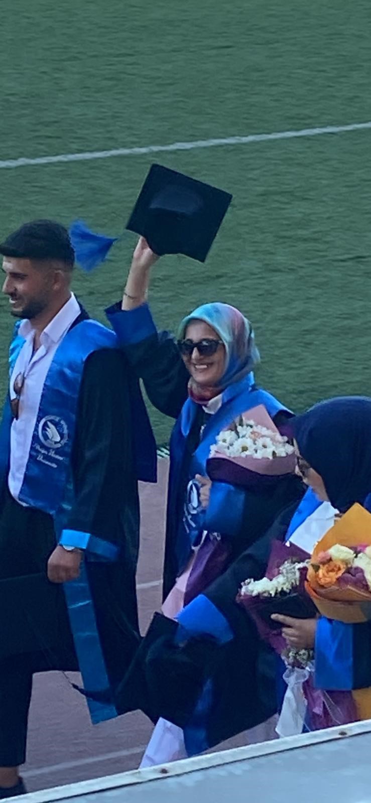 53 yaşında üniversiteden mezun oldu: Bölümü birincilikle bitirdi