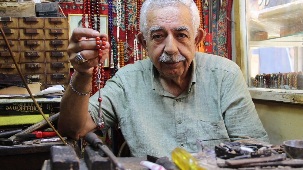 57 senedir gümüşü sanata dönüştürüyor: En büyük korkusu dükkanının kapanması