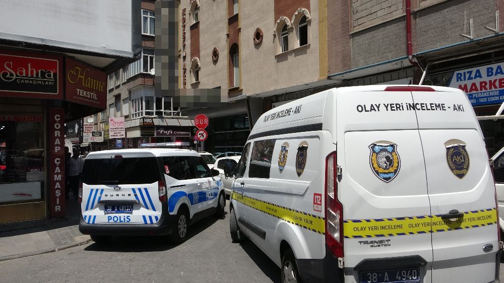 65 yaşındaki şahıs otel odasında ölü bulundu