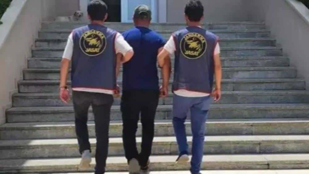 Adana'da 25 yıl 6 ay kesinleşmiş hapis cezasıyla aranan hükümlü yakalandı
