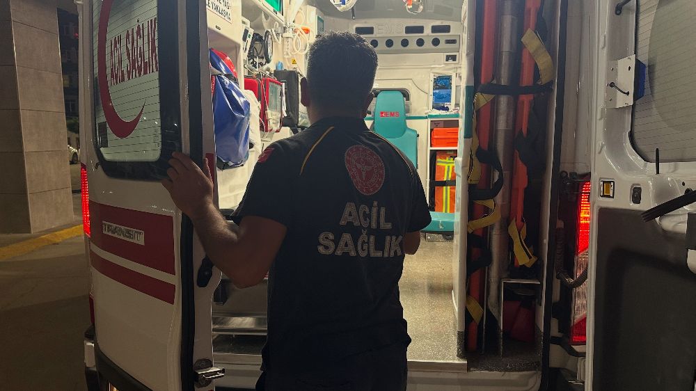 Adıyaman'da çapa motoru devrildi: 4 yaralı