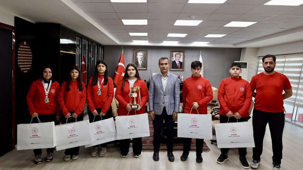 Adıyamanlı sporculardan atıcılıkta Türkiye derecesi