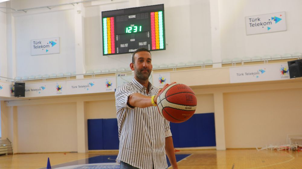Adnan Önder Külçebaş: "Sağlıklı kaldığımız sürece takımımız yarışmacı olacaktır"