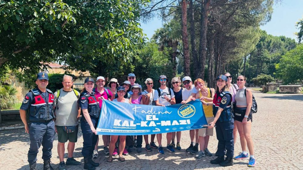 Afrodisias Antik Kenti ziyaretçilerine jandarmadan bilgilendirme