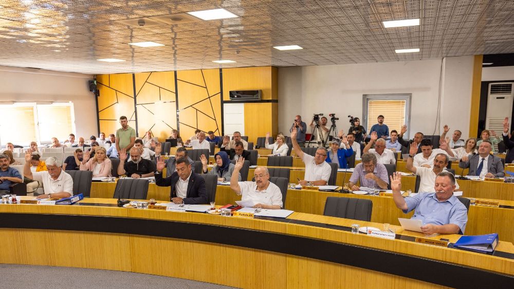 Afyonkarahisar Belediyesi halk otobüsü ücretlerine yüzde 47 zam yaptı