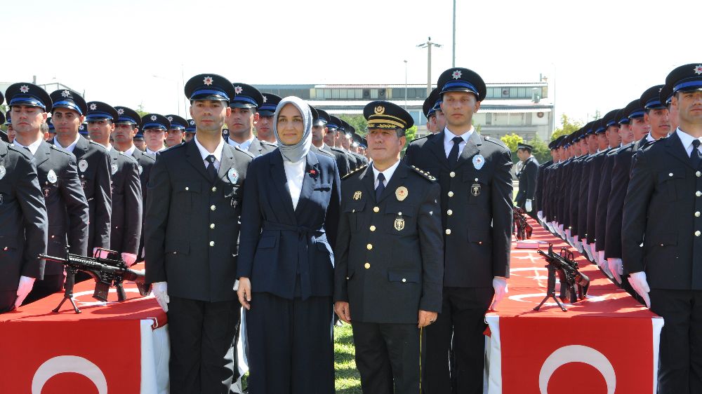 Afyonkarahisar POMEM'den 225 öğrenci mezun oldu