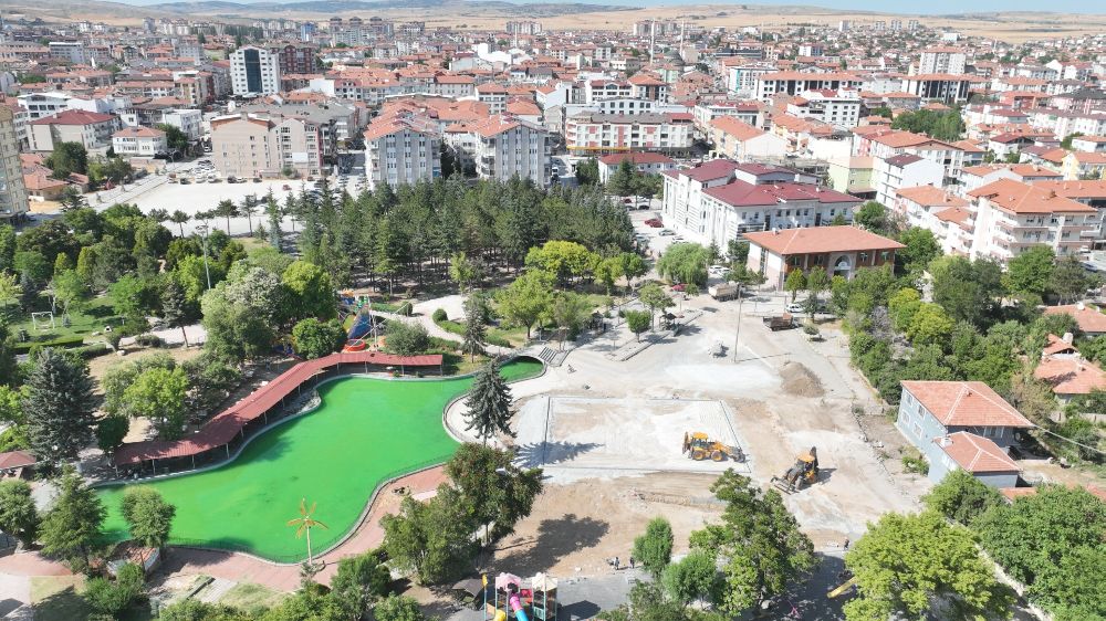 Ahmet Uslu Dutluk Parkı’nda yenileme çalışmaları başladı