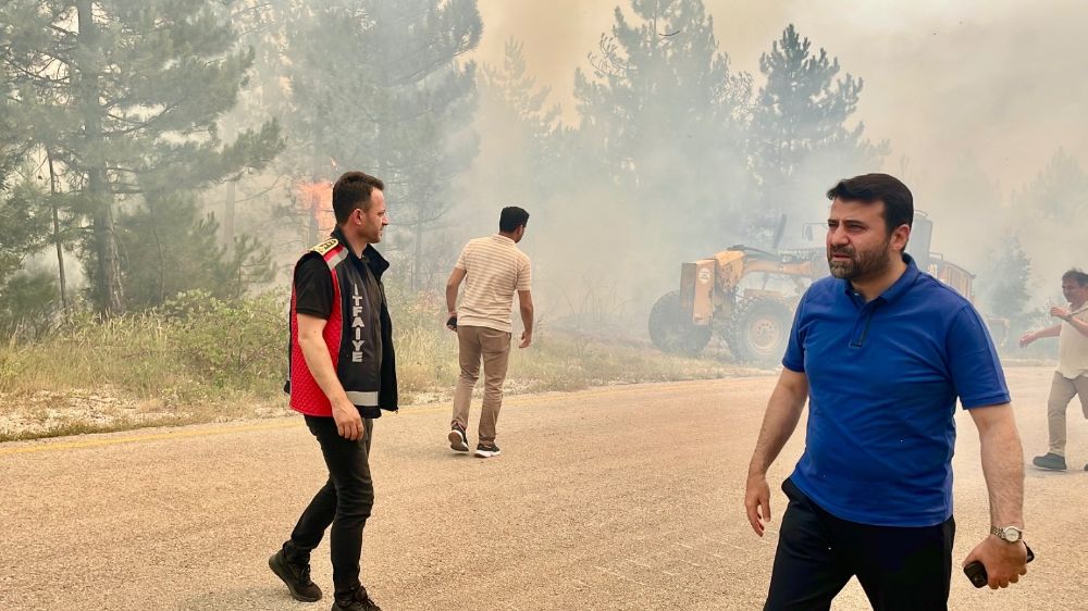   AK Parti Karabük Milletvekili Şahin "Bu, Karabük tarihinin en büyük yangını"