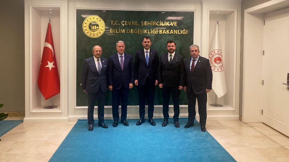 AK Parti Kayseri’den Bakan Kurum’a ziyaret