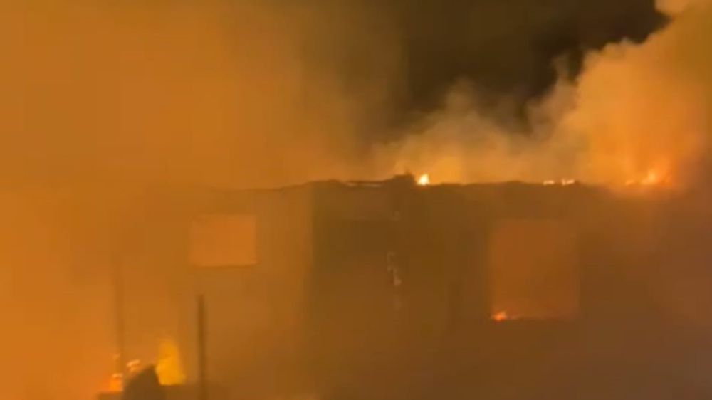 Akçadağ’da besi çiftliği ve odunlukta yangını