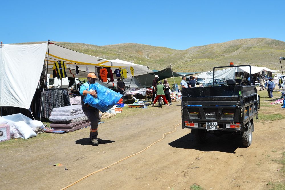 Alanya'da yaylalara katı atık toplama hizmeti sunuluyor