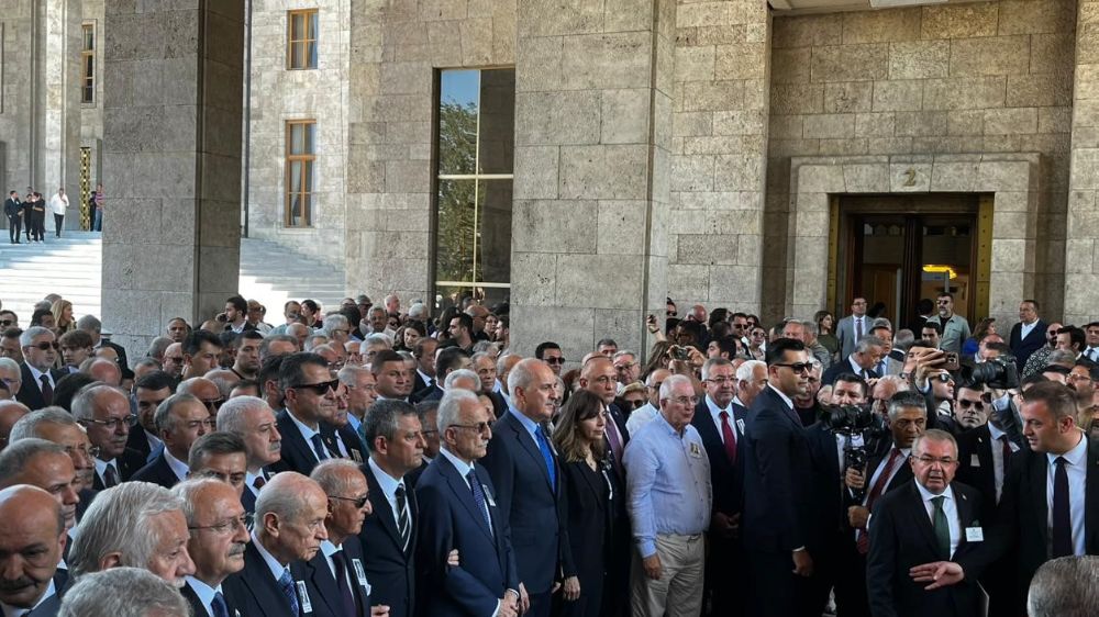 Altan Öymen için TBMM'de cenaze töreni düzenlendi