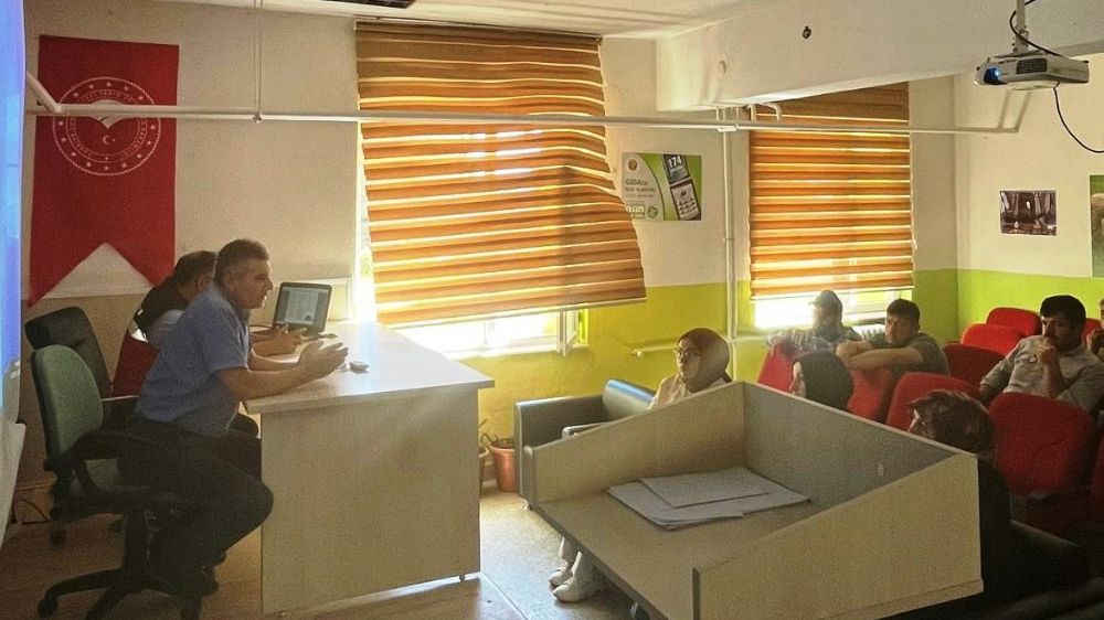 Altıntaş’ta besi sığırı yetiştiriciliği kursu açıldı