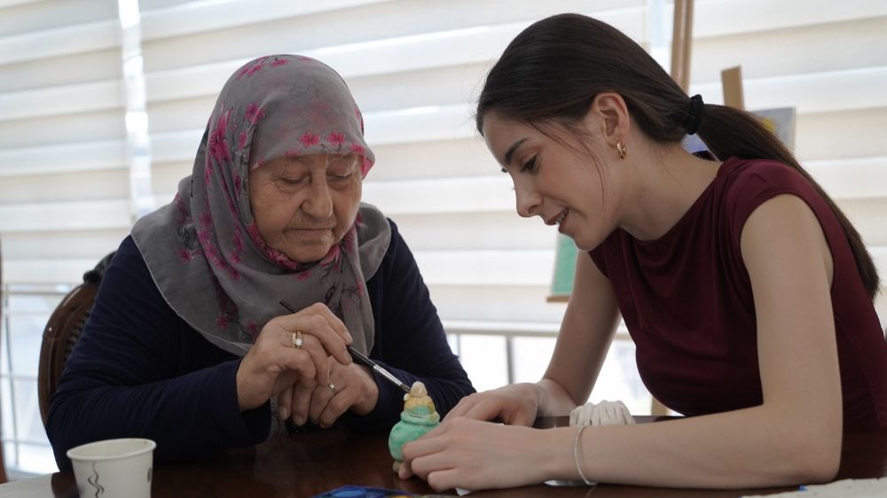 Alzheimer ve Demans hastaları etkinliklerle hayata tutunuyor