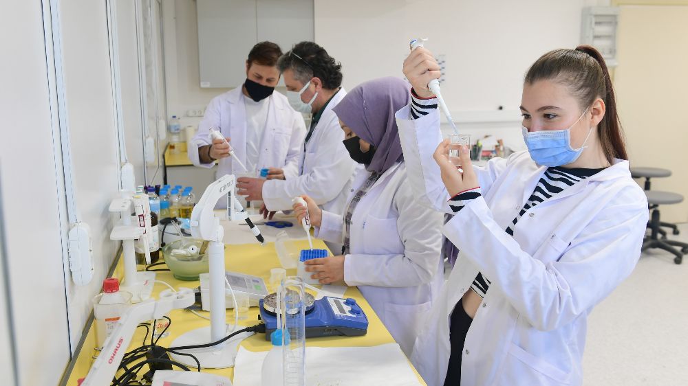 Anadolu Üniversitesi ara eleman değil, aranan mezunlar yetiştiriyor