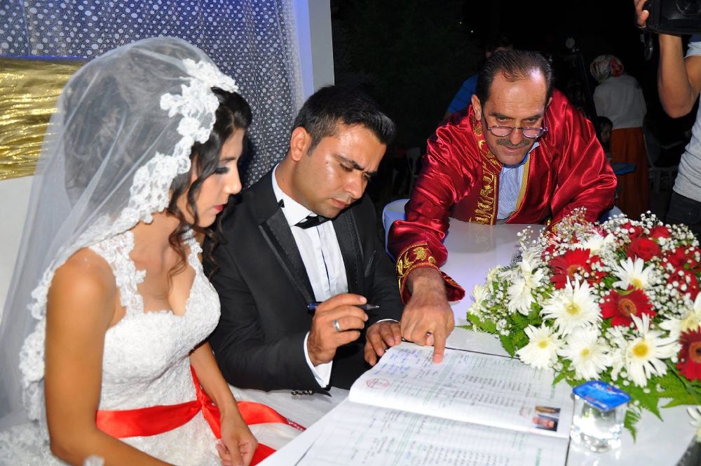 Anıtkabir'e laf atan eski nikah memuruna Meclis Üyesi Özcan Duran'dan sert tepki