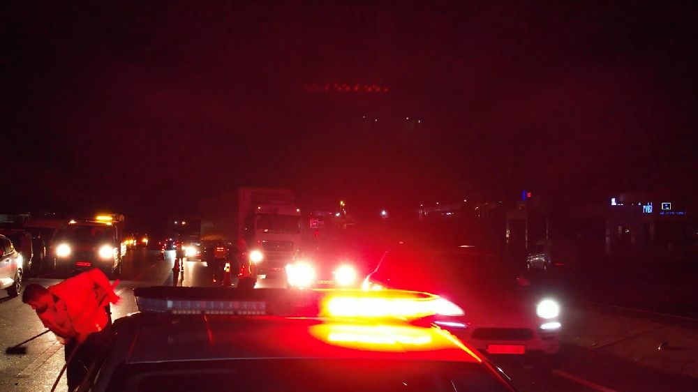 Ankara Kahramankazan'da iki otomobil çarpıştı 3 ölü