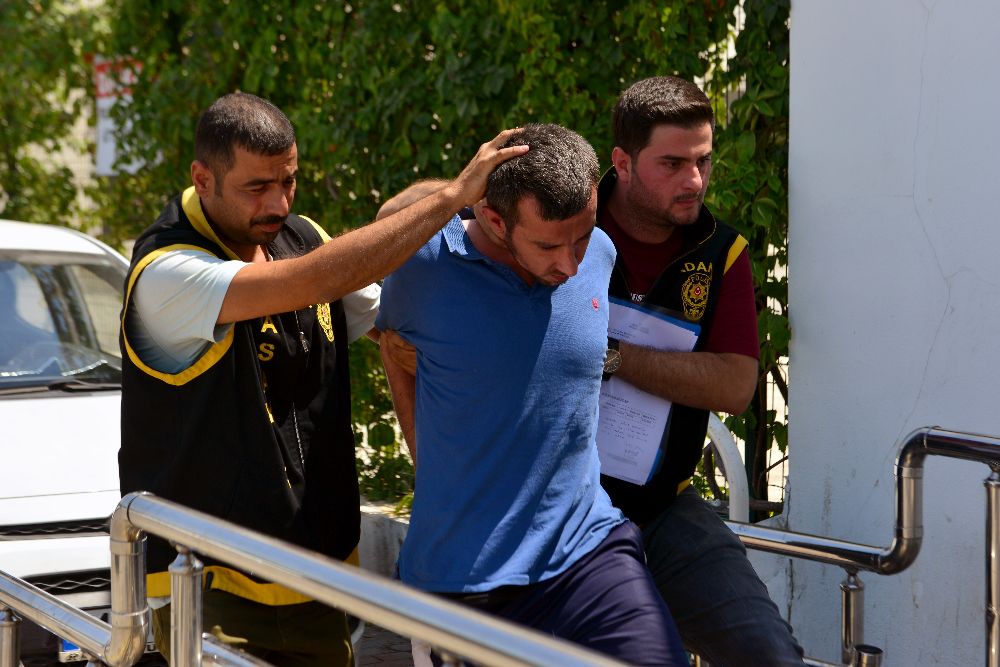 Annesini sopayla öldüren evlat tutuklandı