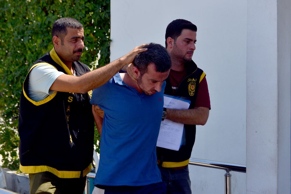 Annesini sopayla öldüren evlat tutuklandı