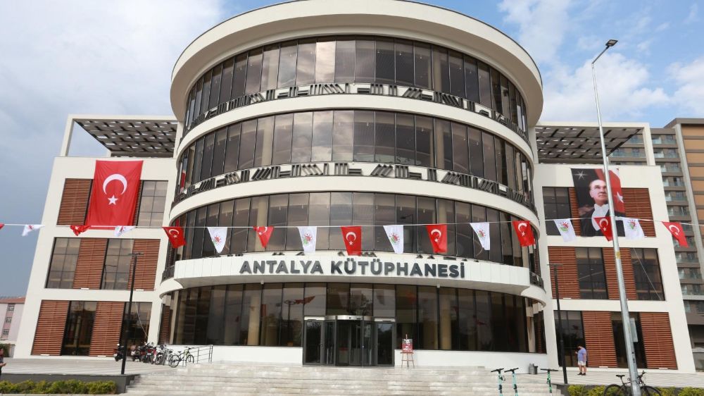  Antalya Kütüphanesi'nde online randevu dönemi