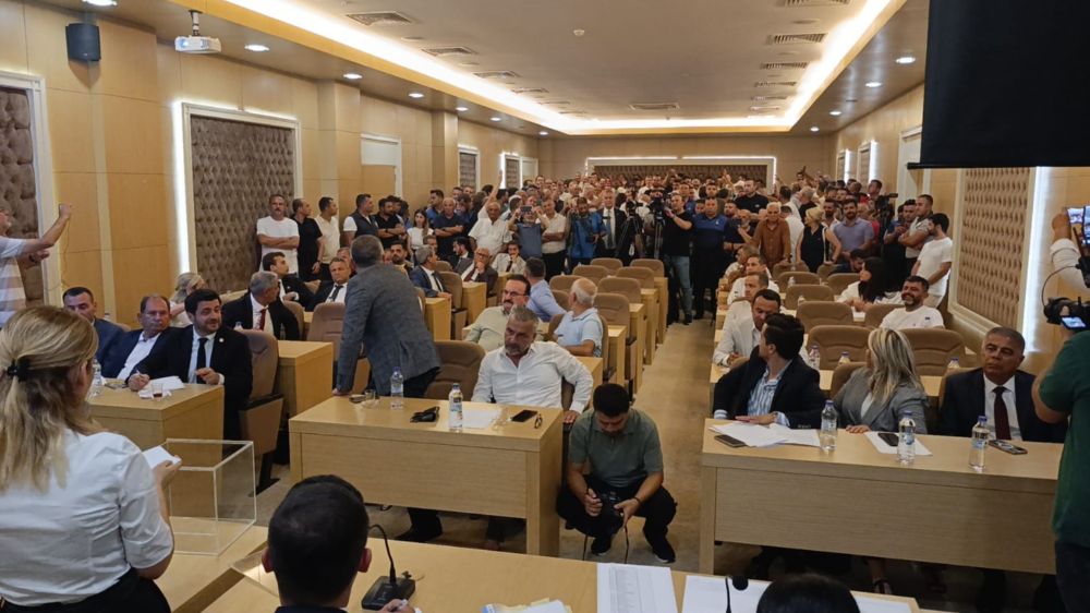 Antalya Manavgat 'ta, tutuklanan Belediye Başkanı Niyazi Nefi Kara'nın yerine vekâlet edecek isim kim oldu  
