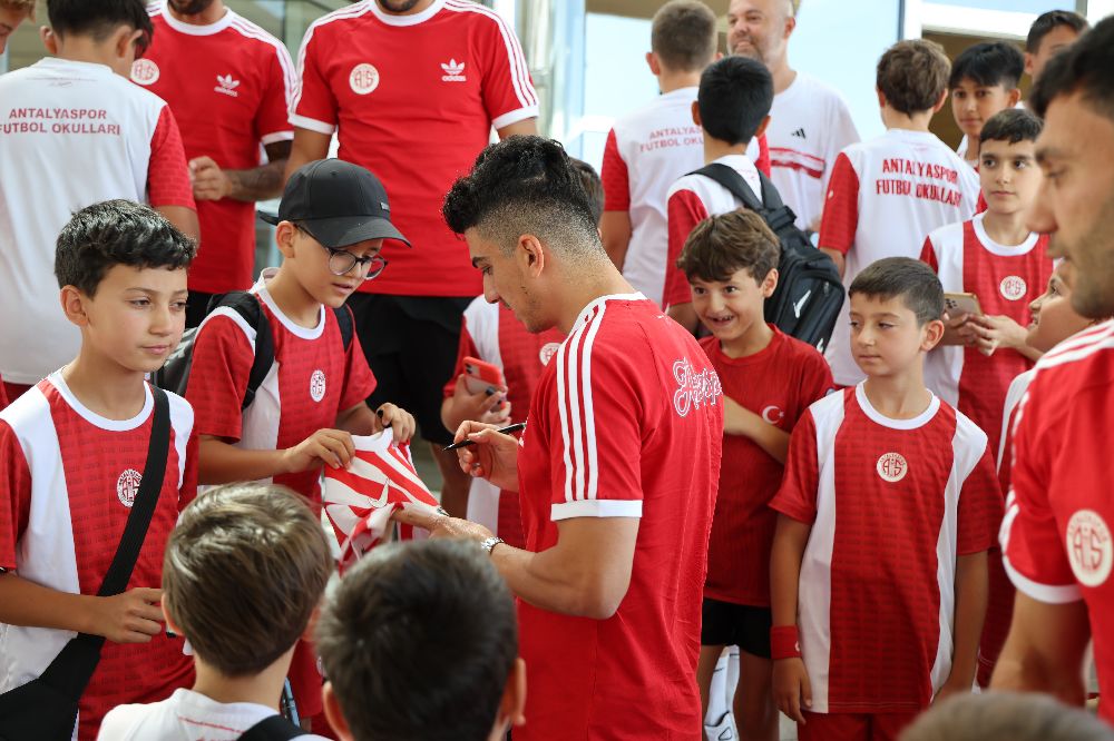 Antalyaspor sezonu Burdur’da açtı Yeni kamp dönemi başladı!