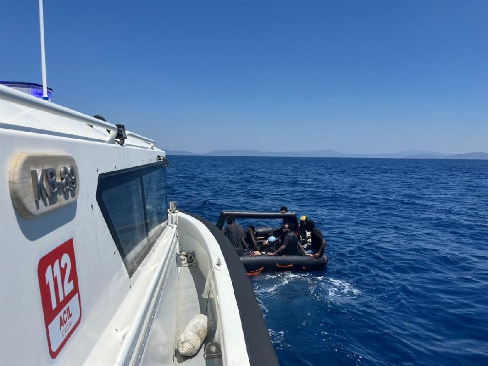 Aydın açıklarında 34 düzensiz göçmen kurtarıldı