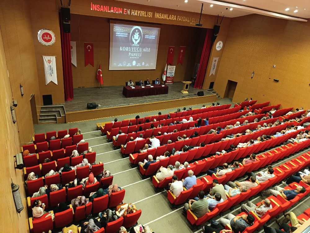 Aydın'da Koruyucu Aile Paneli düzenlendi