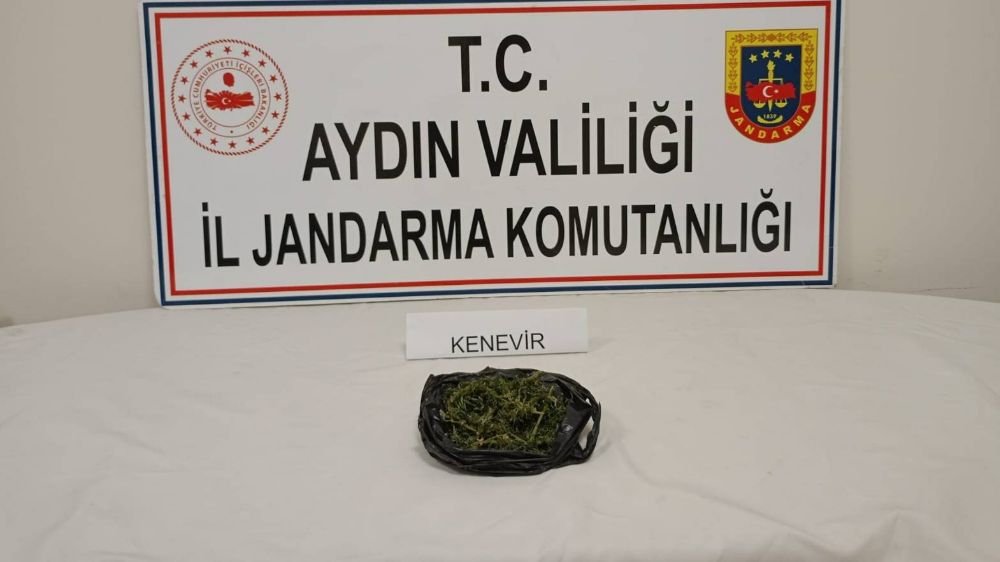 Aydın'da yol kenarına atılan poşetten uyuşturucu çıktı